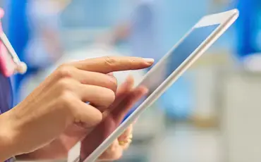 Nurse holding tablet 