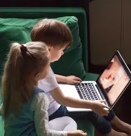 sibling-boy-and-girl